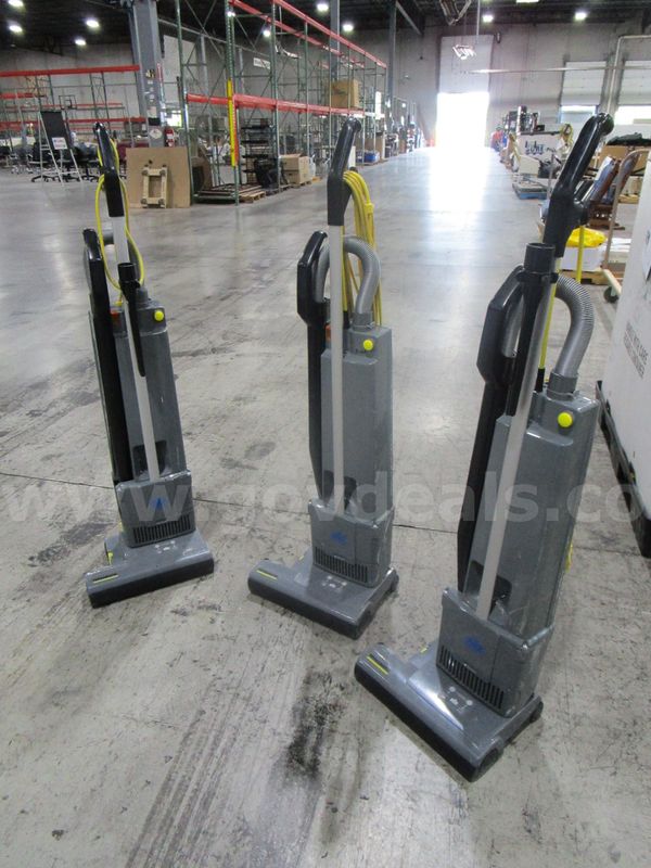 3 Windsor Vacuums (G)