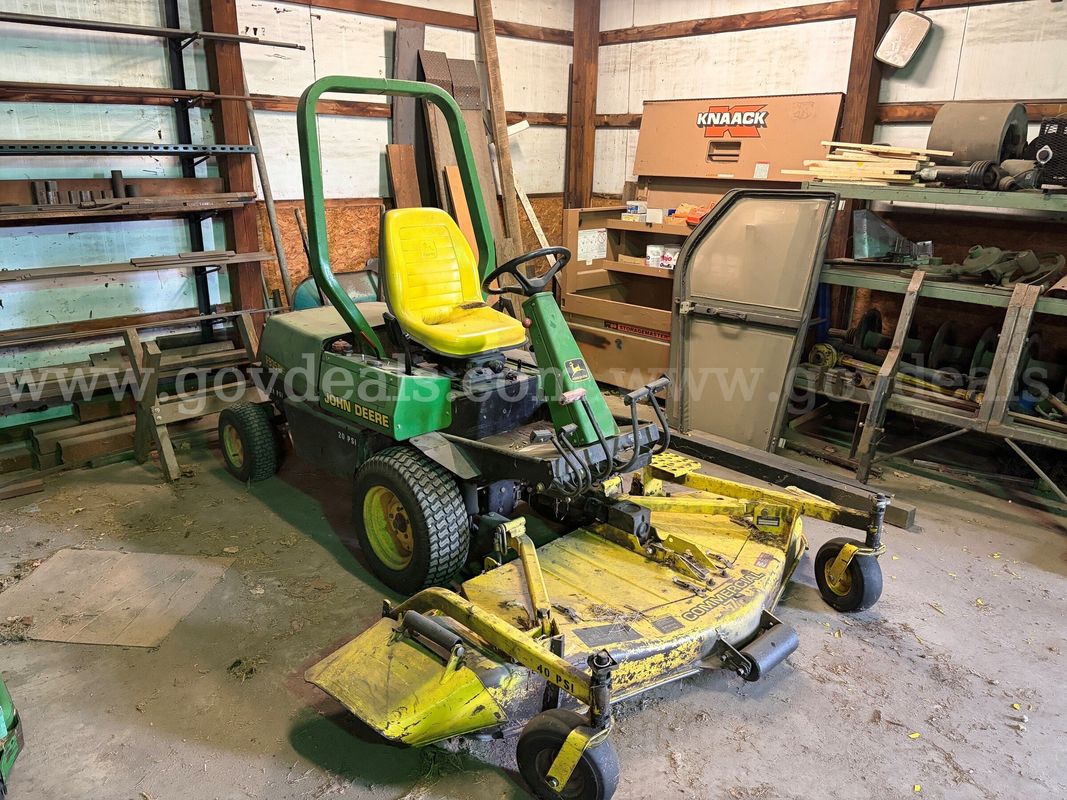 1999 John Deere F935 Mower, #MOF935X170950 (DNR Jasper Pulaski Tree Nursery)