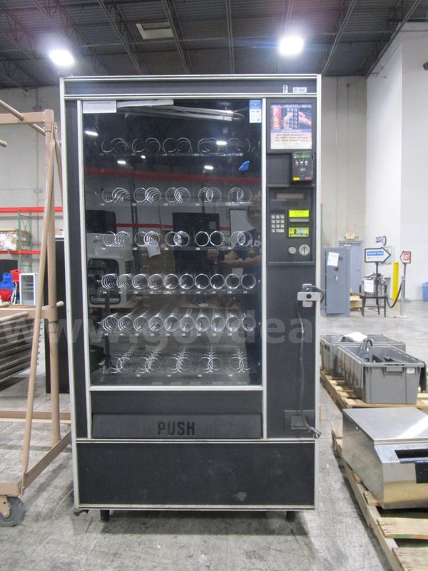 Snack Vending Machine (E)