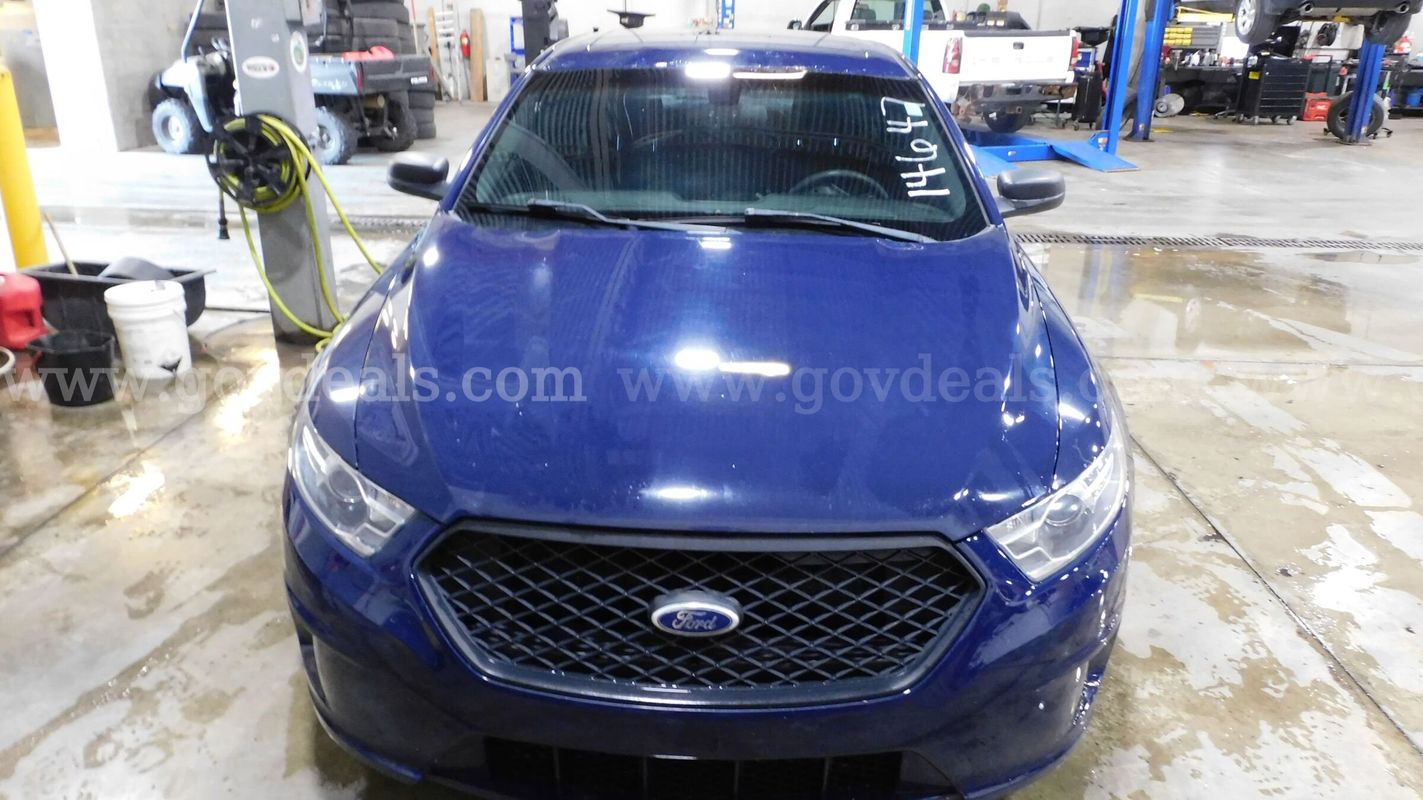2016 Ford Taurus