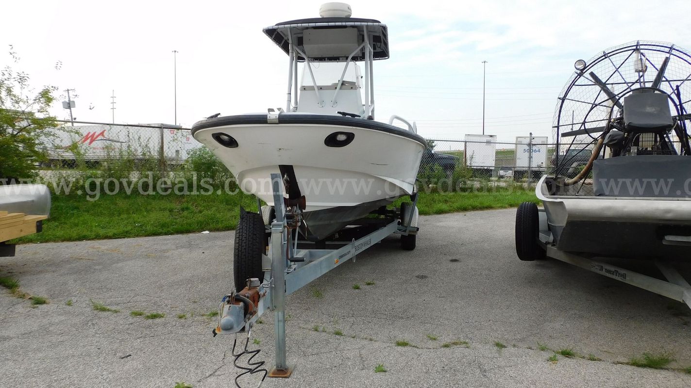 2002 Boston Whaler and 2002 BMS Trailer