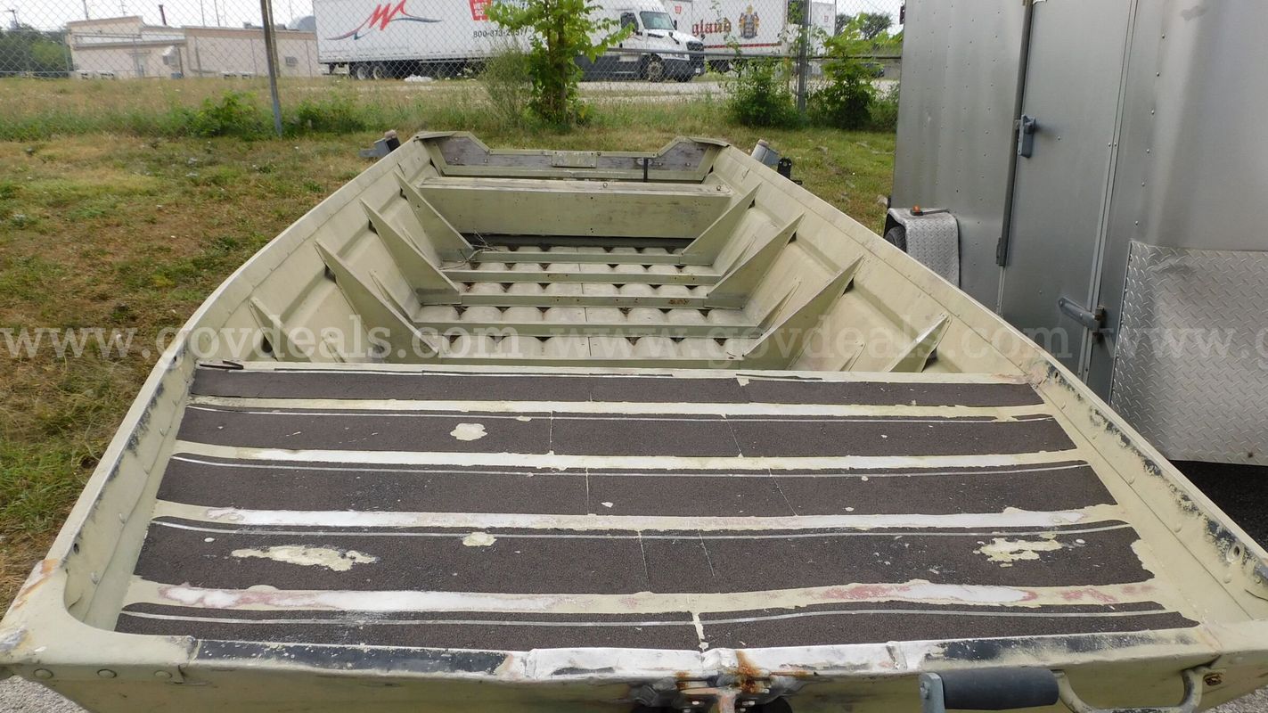 1978 POLARKRAFT JON BOAT & 1986 H17 BOAT TRAILER