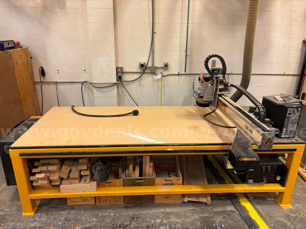 Stinger CNC Woodcutting Machine by CAMaster Model SR-48