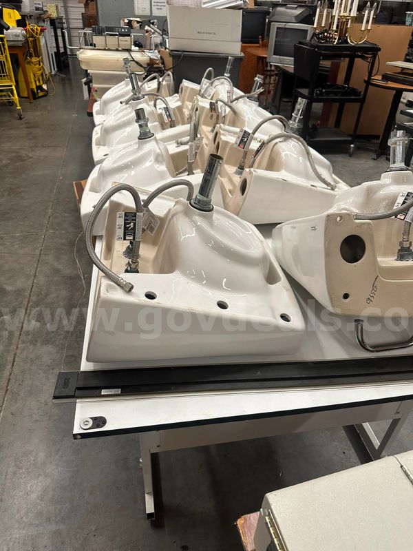 12 Porcelain Sinks