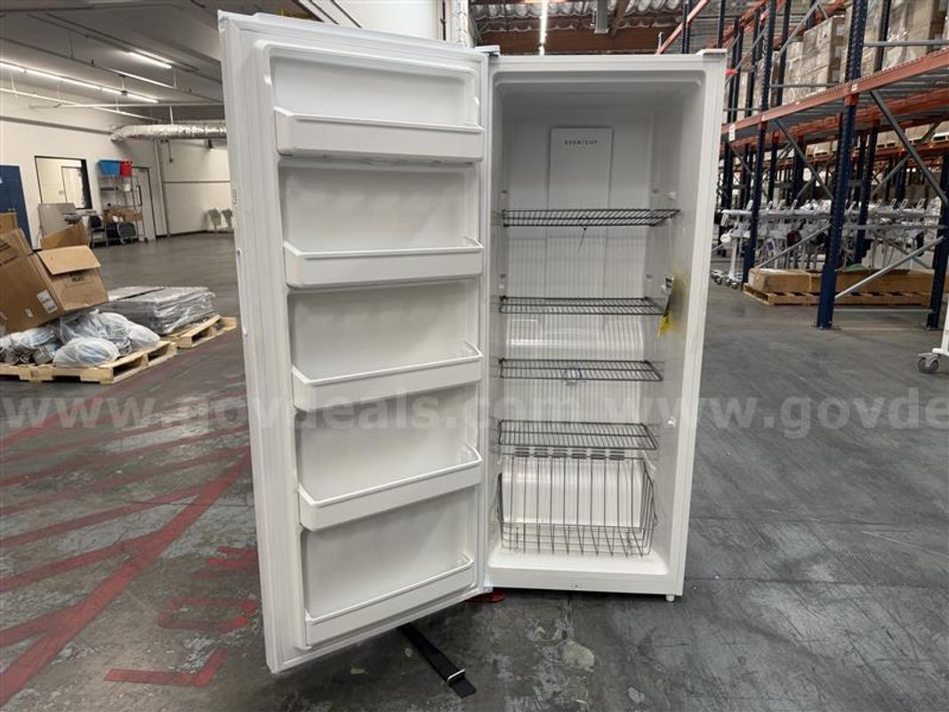FRIGIDAIRE FFFU13F2VW UPRIGHT FREEZER, SN#8A41401877