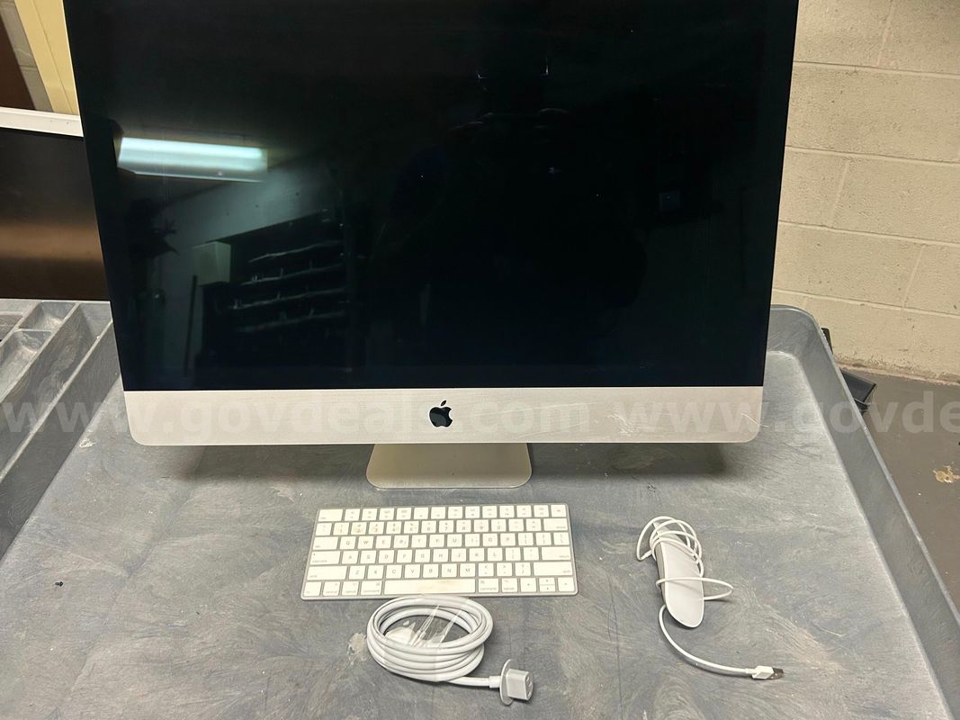Lot of 3 Apple iMacs ("Core i5" 3.1 27" 5K, 2020) available for sale