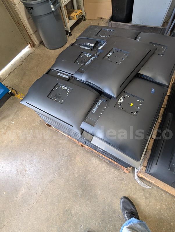 46 Dell All in Ones with out stands & hard drives Lot 2