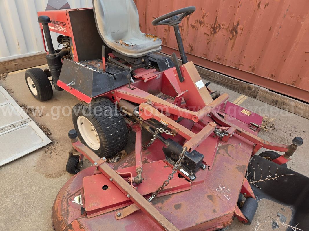 Toro Groundsmaster 325-D Commercial Diesel Mower – 2,996.6 Hours – Condition Unknown