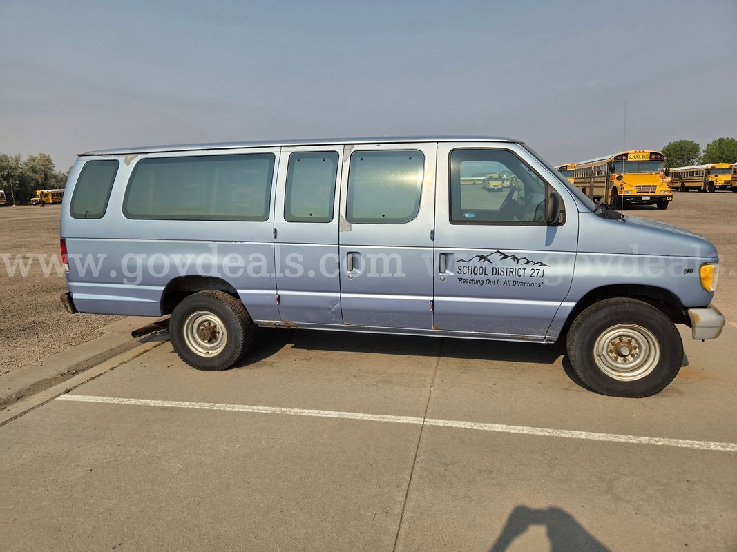 1997 Ford Club Wagon Passenger Van