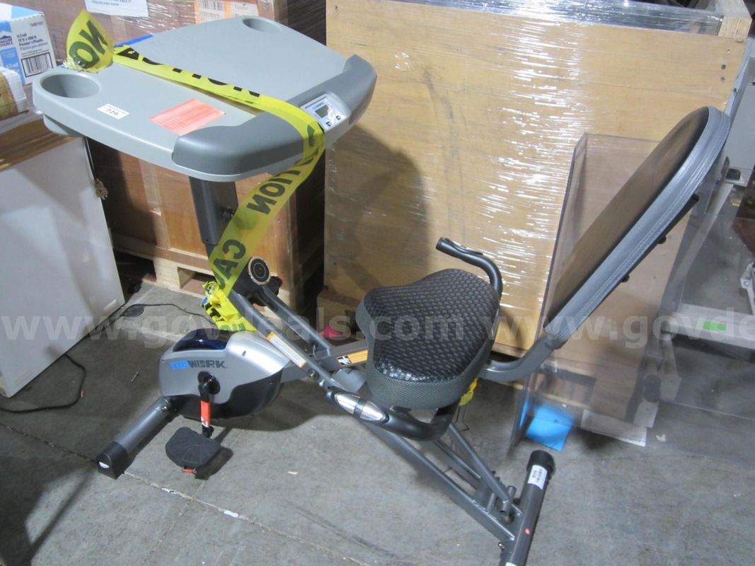 EXERCISE BIKE LOT 729