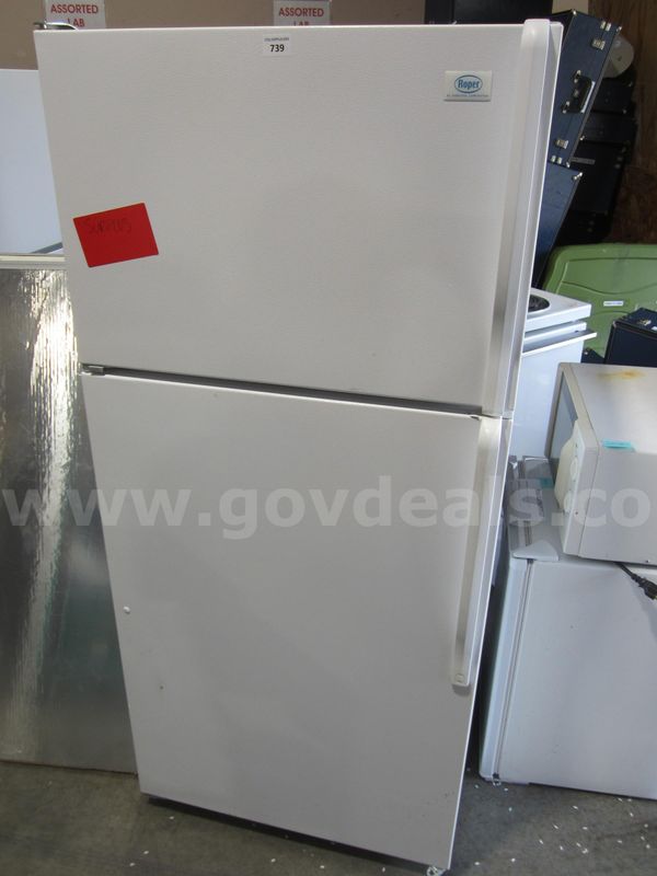 ROPER REFRIGERATOR LOT 739