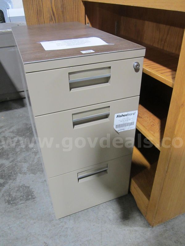 CABINET LOT 742