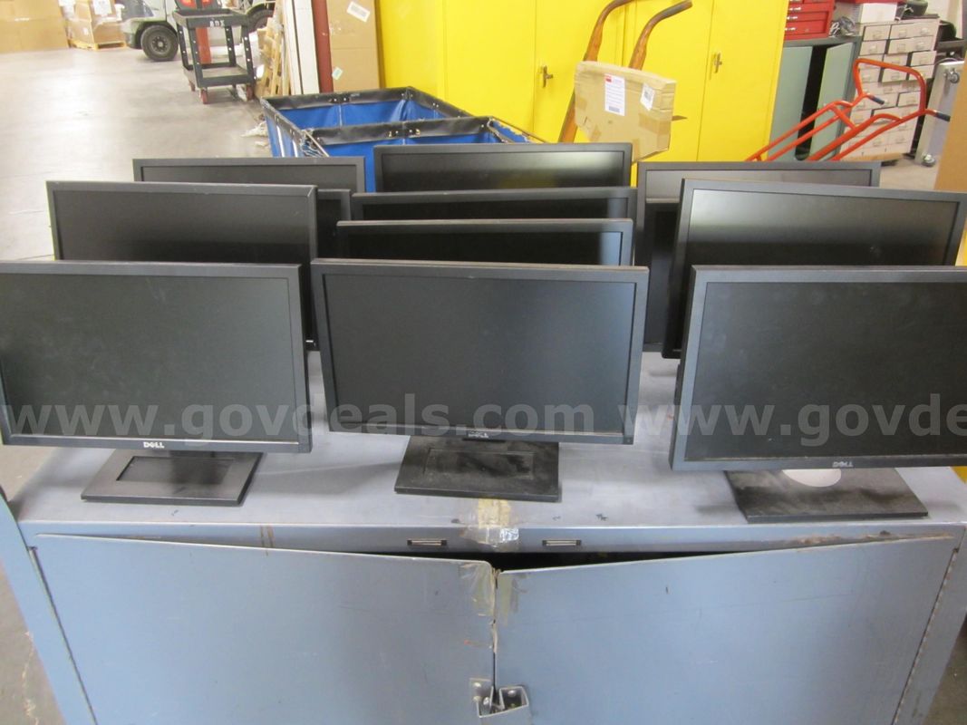 (12) DELL MONITORS LOT 919