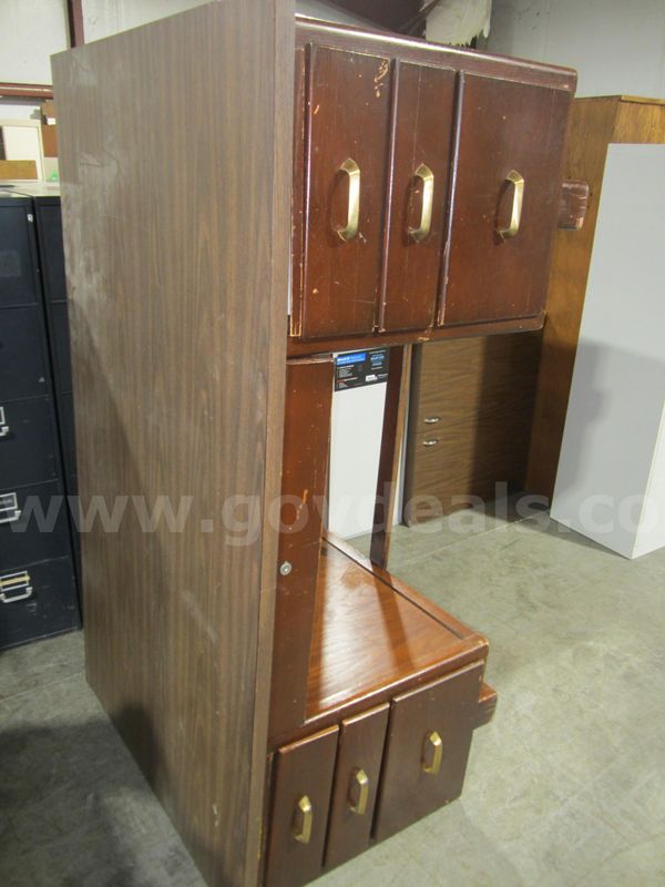 Wood Desk Lot 930