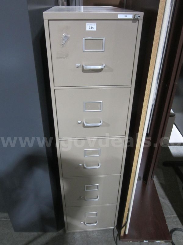 File Cabinet Lot 934