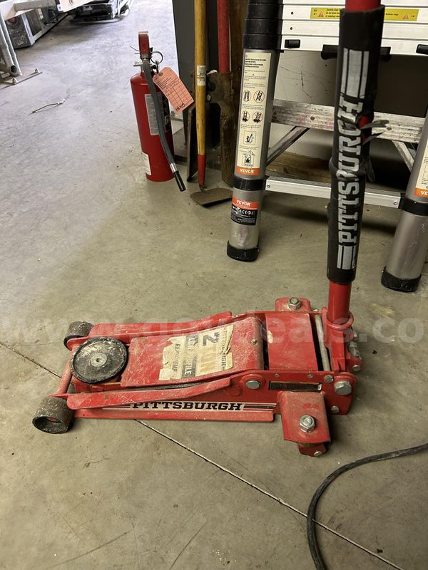 (3) Used Jacks - Untested