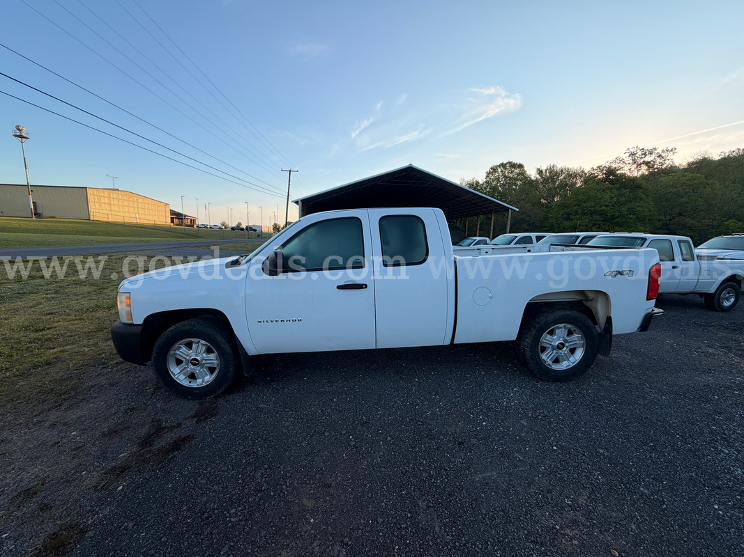 2013 Chevrolet Silverado 1500 Work Truck Ext. Cab 4WD