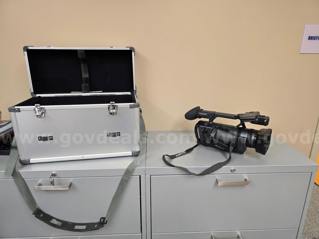 Sony Handy Camera Video Recorder And Case