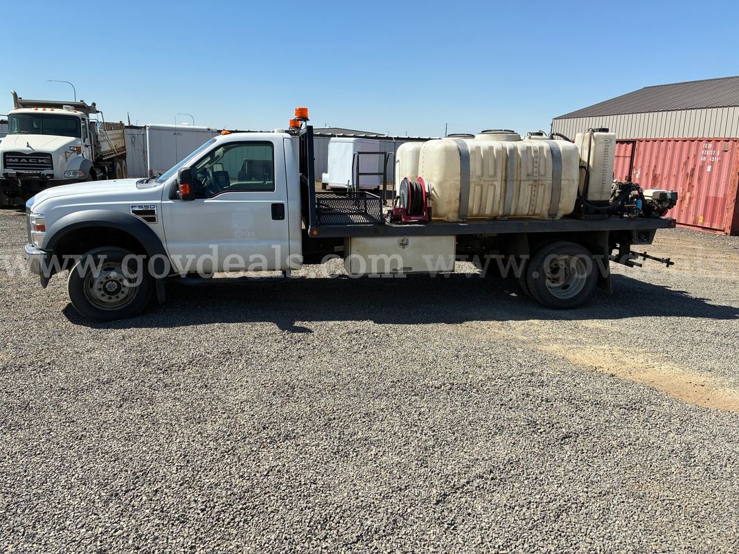 2008, Ford, F-550, Dually, 4x4, Diesel engine, Flatbed truck, equipped with Vegetation management spray system.