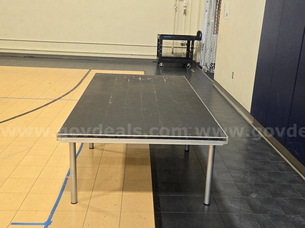 AluLite Portable Stage