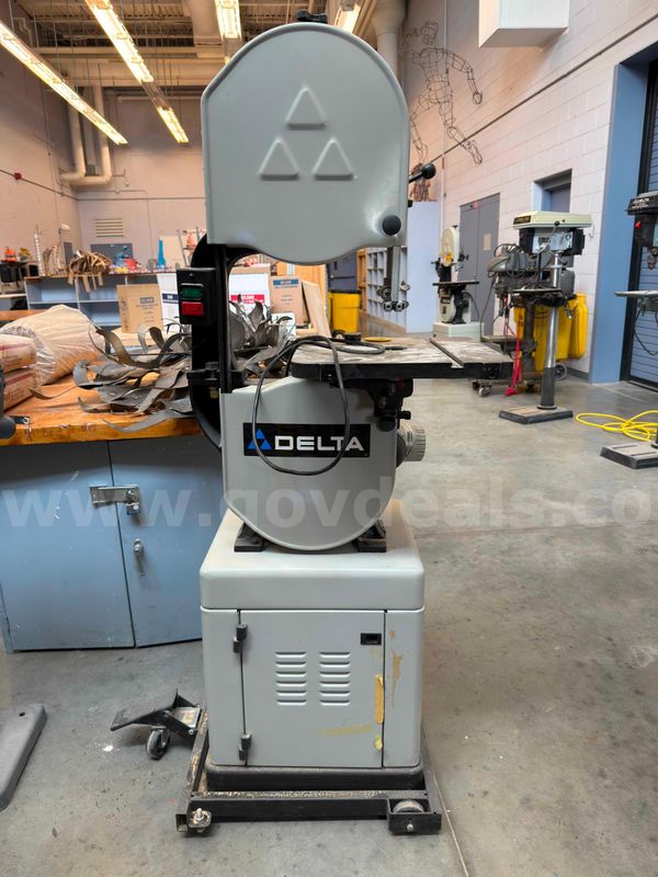 Delta 14" Bandsaw Model 28-206 #2