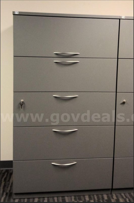 Steelcase RLF18365P Metal File Cabinet with Keys