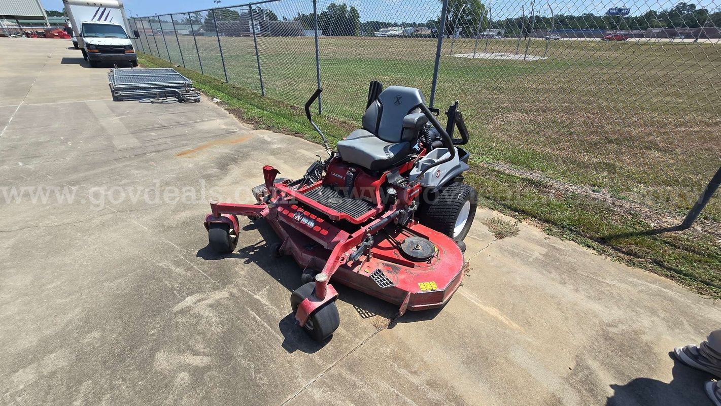 Exmark Lazer Z X-Series Zero-Turn Mower – 72" Cut