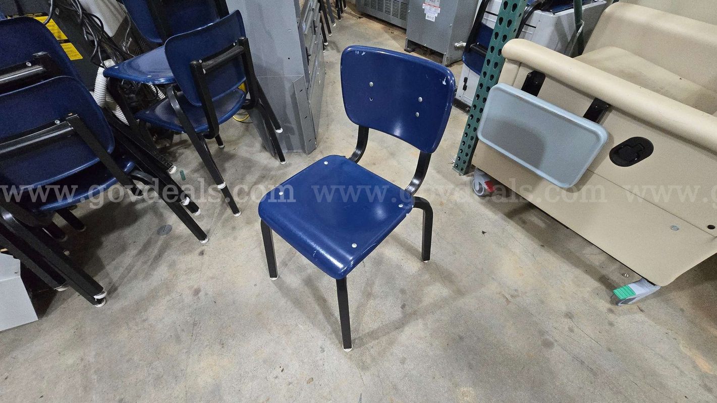 Lot of 20 Blue Stackable Classroom/Student Chairs