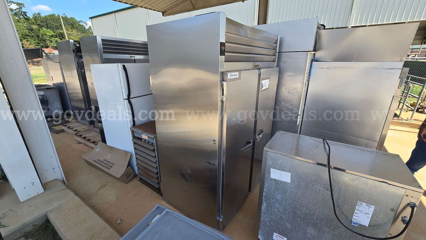 Large Lot of Scrap Commercial Kitchen Equipment – Stainless Steel – Non-Working