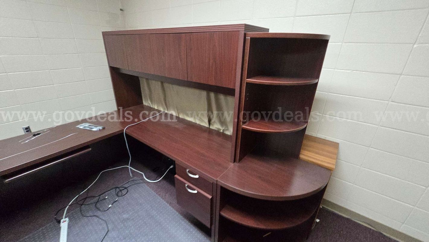 U-Shaped Executive Office Desk with Hutch & Storage