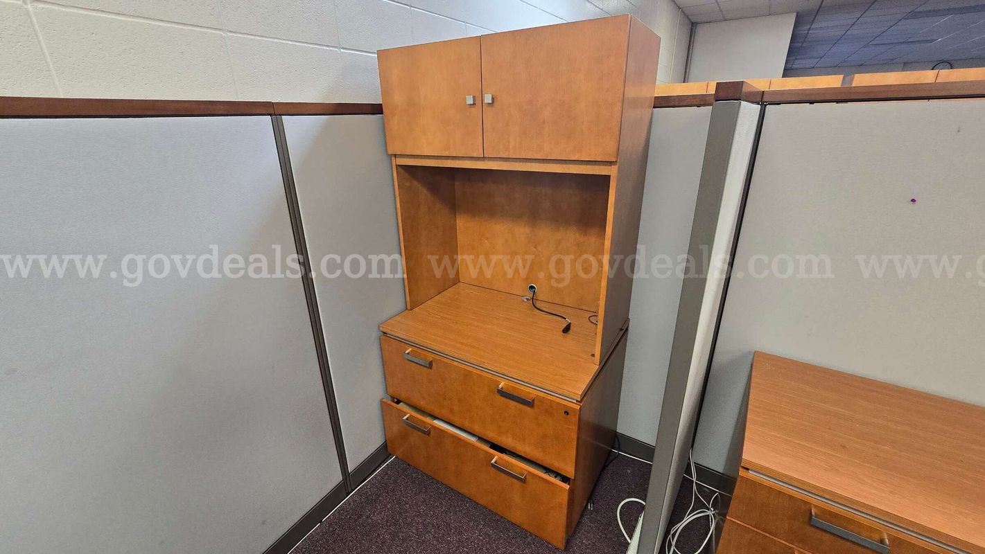 Executive Office Furniture Set – L-Shaped Desk, Hutch & Filing Cabinets