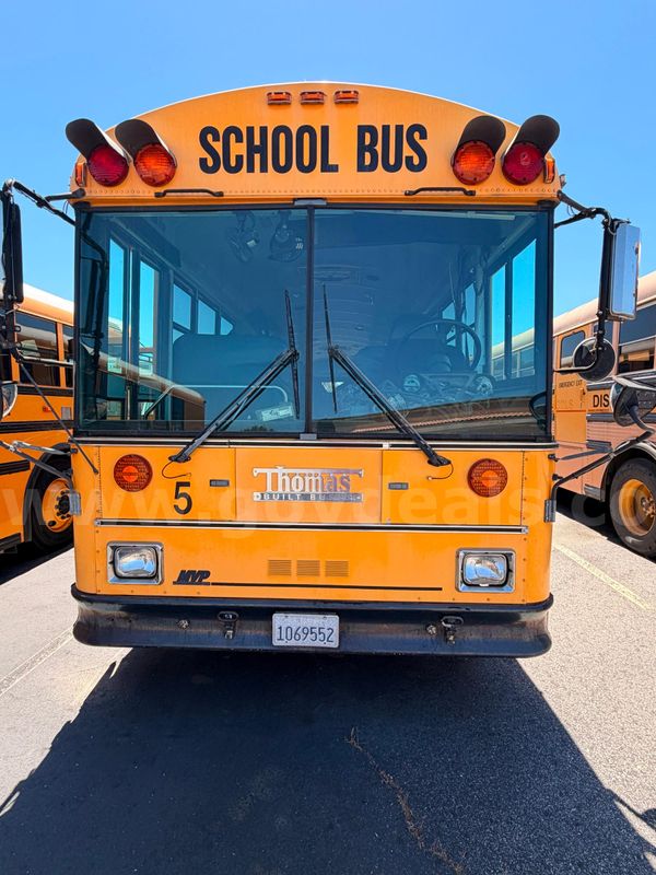 2001 Thomas School Bus