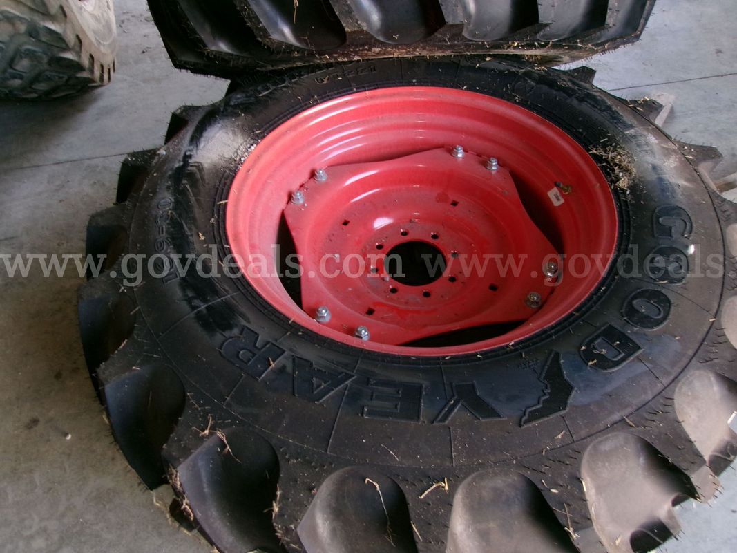 TRACTOR TIRE AND RIM