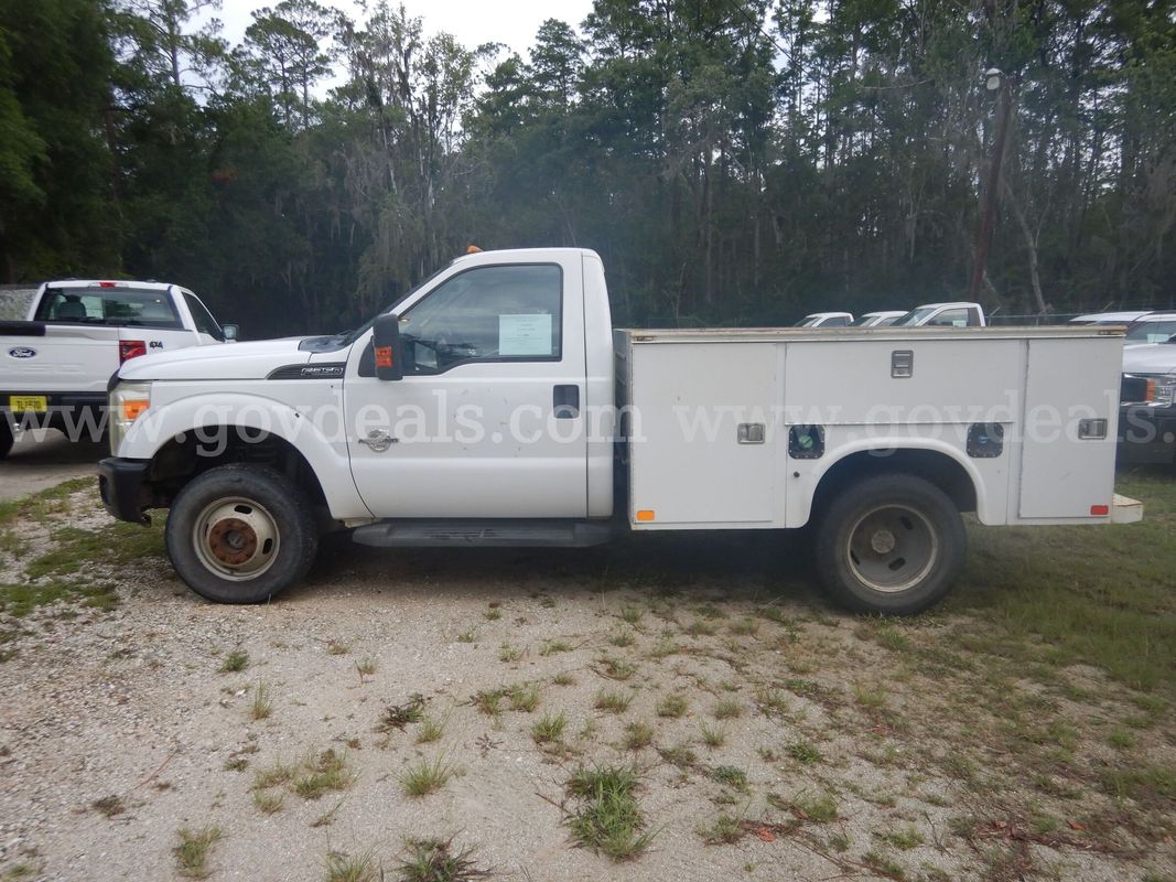 2011 Ford F-350 SD XL DRW 4WD