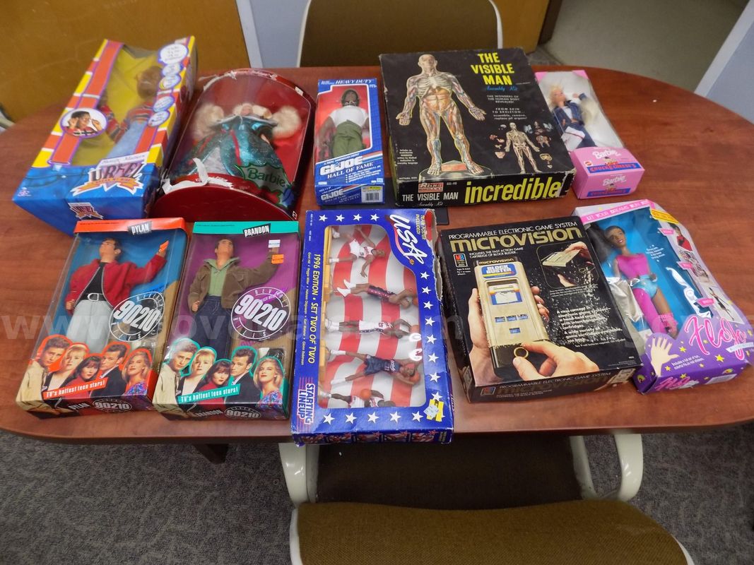 Lot #4: Vintage Collector Dolls