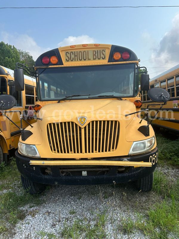2006 INTERNATIONAL 4DR 66 PASSENGER SCHOOL BUS