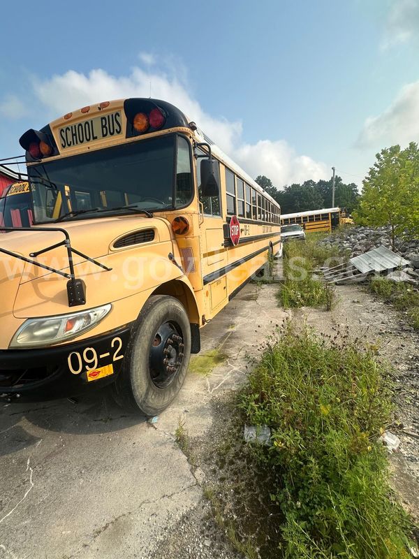 2010 INTERNATIONAL 4DR 78 PASSENGER SCHOOL BUS