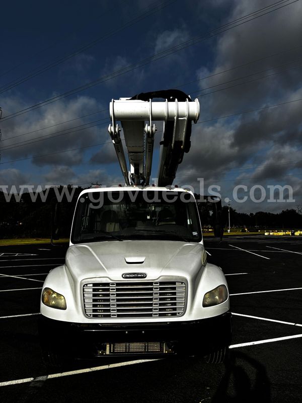 2011 Freightliner M2 106