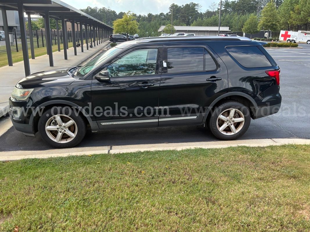 2016 Ford Explorer