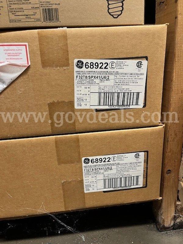 48 U-bent fluorescent light bulbs
