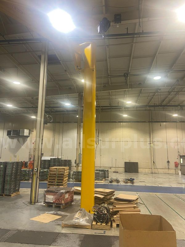 Donati CBB 500 KG Column Style Jib Crane With Articulating Arm Degree Rotation