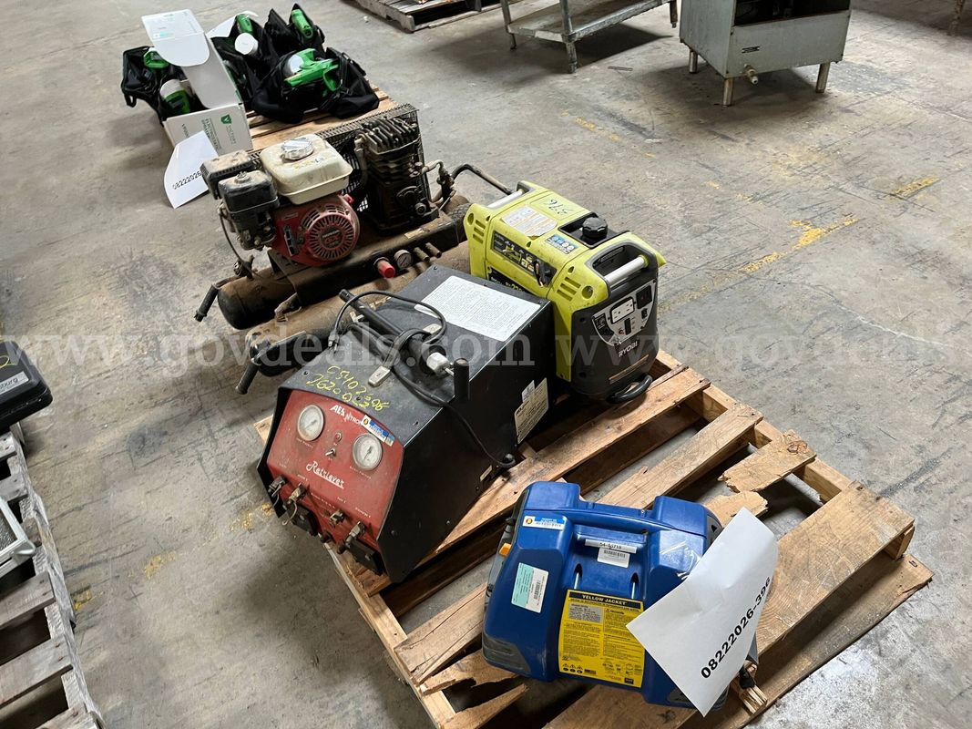 Lot of generator and pumps