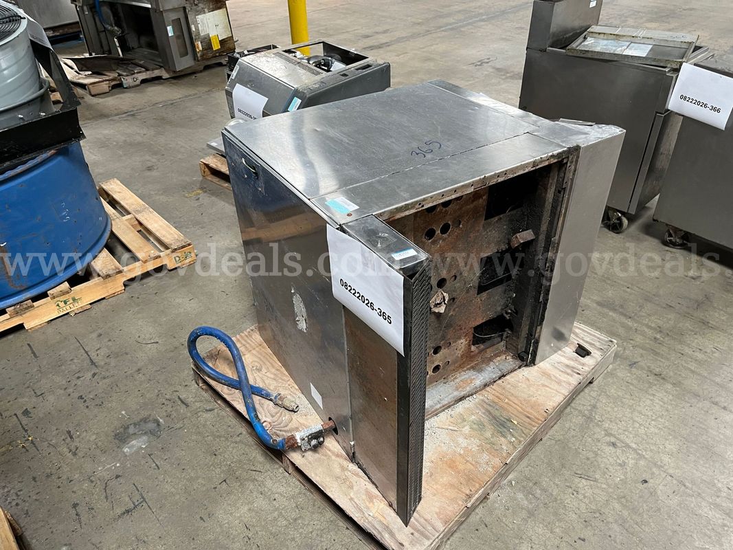 Lot of a griddle/range