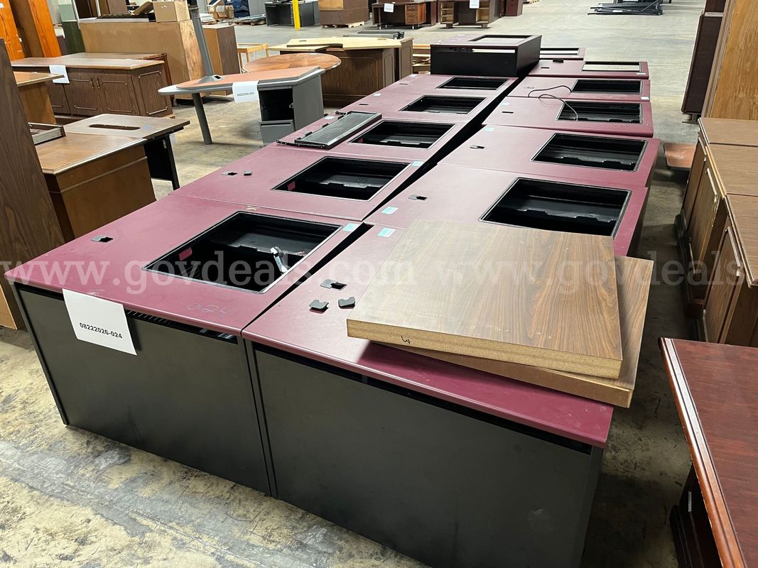 Lot of lecture unit stands