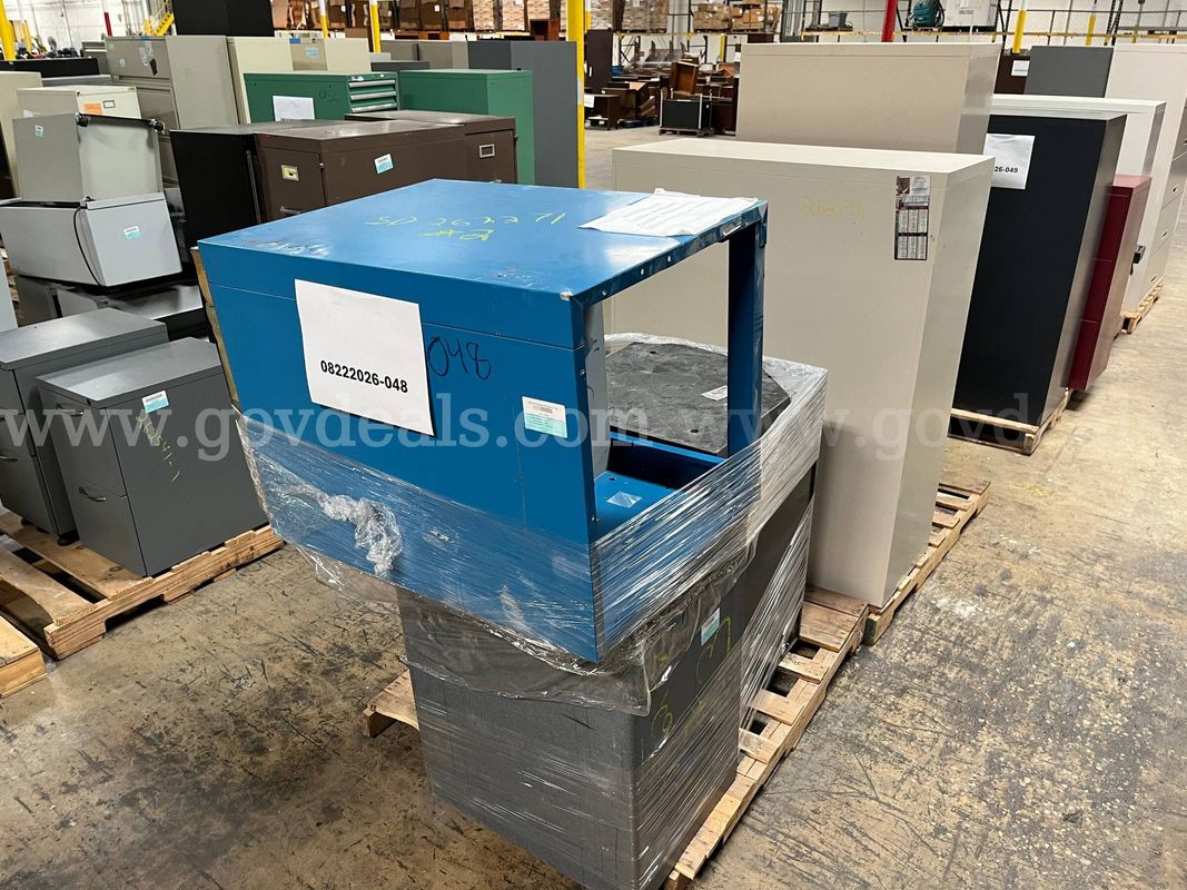 Lot of Store Safes and File Cabinets