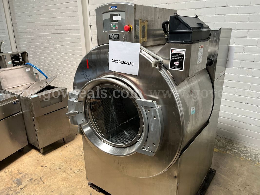 Lot of clothes washer