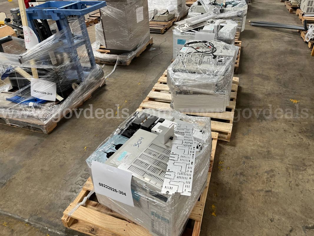 Lot of lab equipment