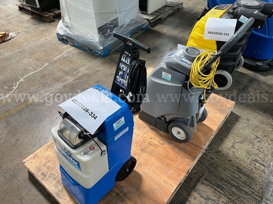 Lot of floor scrubbers