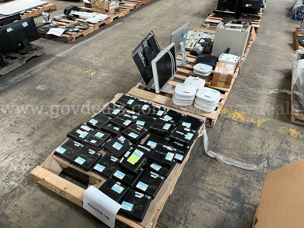 Lot of PCs, monitors and office equipment