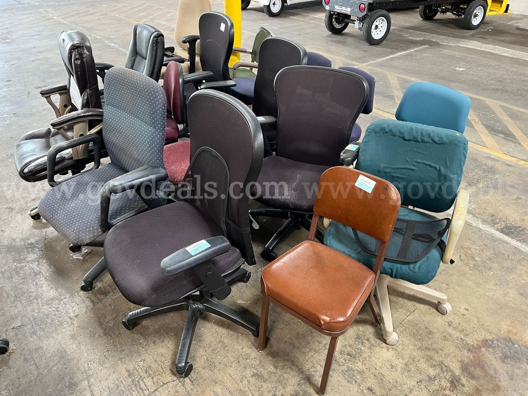 Lot of chairs